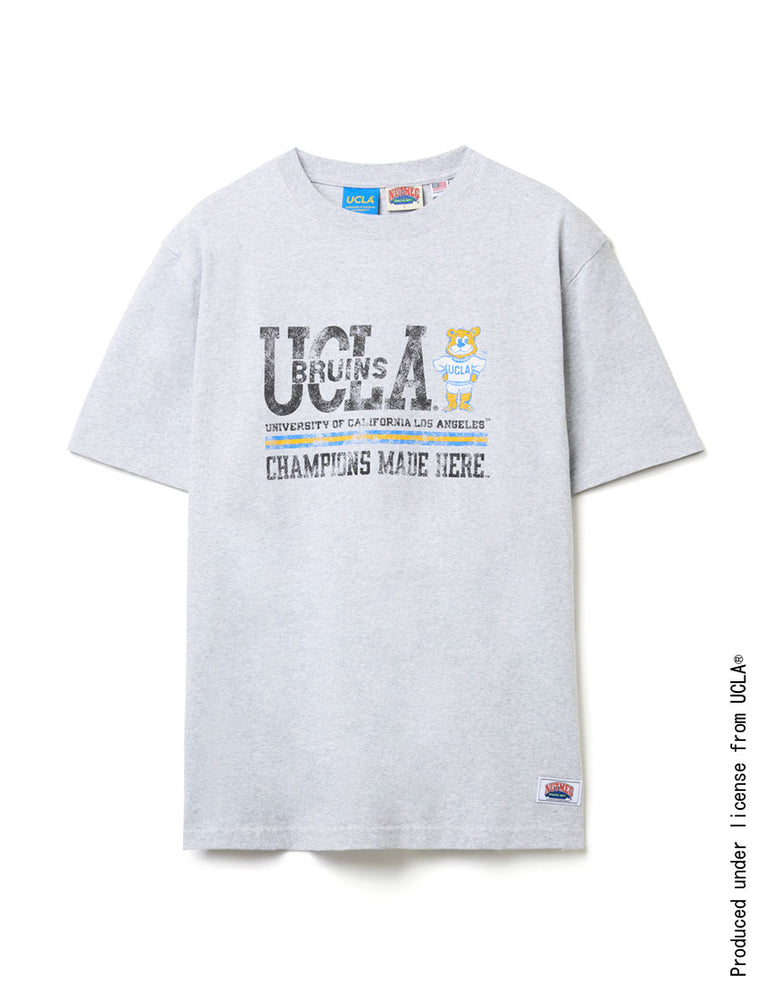 
                  
                    UCLA スローガン レギュラーシルエットT
                  
                