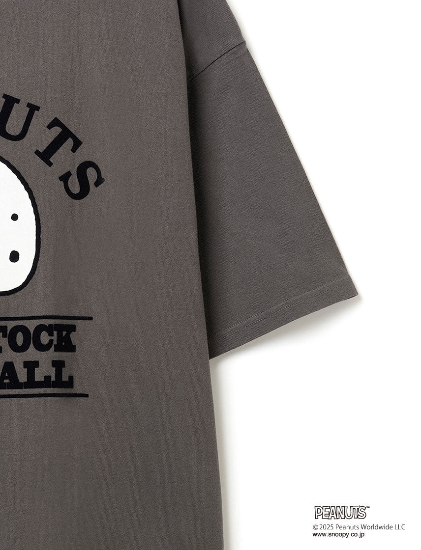 
                  
                    PEANUTS アーチロゴ フットボール BIG T
                  
                