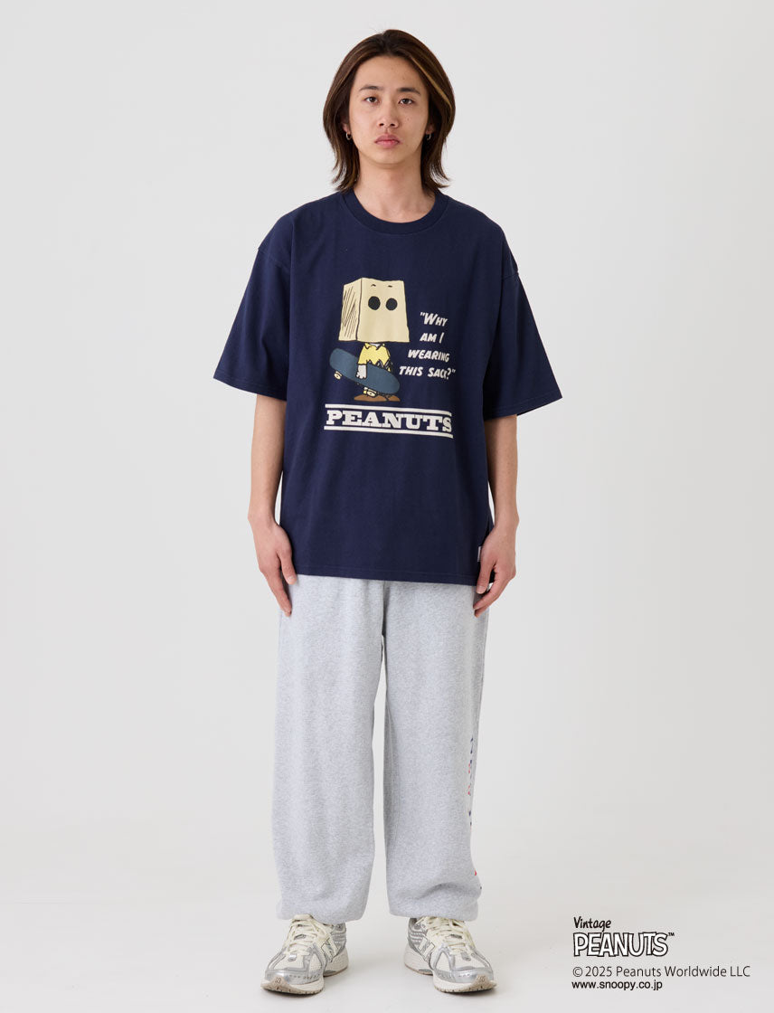 
                  
                    PEANUTS スケートボード BIG T
                  
                