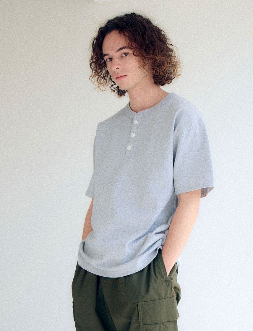 
                  
                    【NUTMEG MILLS】USAコットン ヘンリーネック T
                  
                