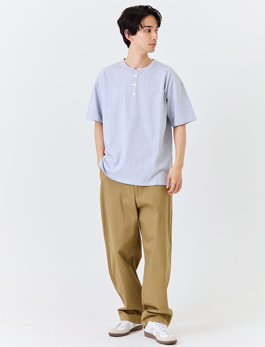 
                  
                    [NUTMEG MILLS] USA Cotton Henley Neck T-shirt
                  
                